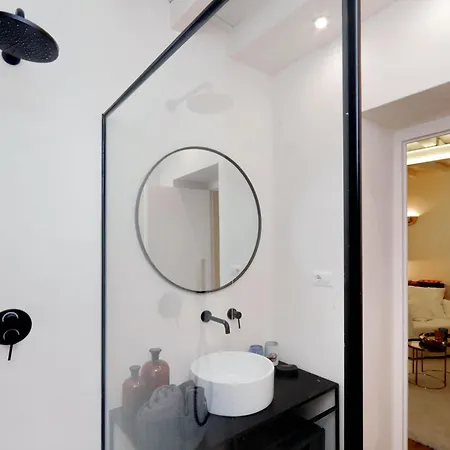 Luxury Charme Between Pantheon And Spanish Steps 公寓 *