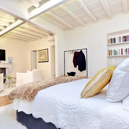 Appartamento Luxury Charme Between Pantheon And Spanish Steps *