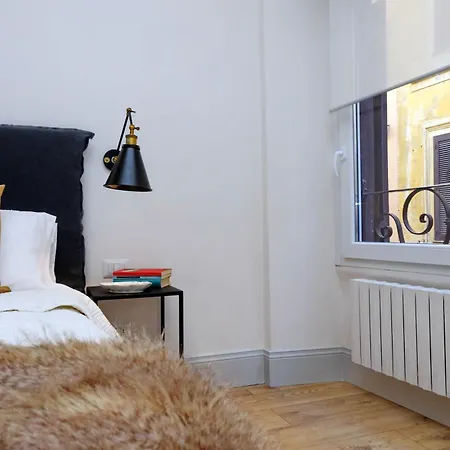 Luxury Charme Between Pantheon And Spanish Steps Apartment *