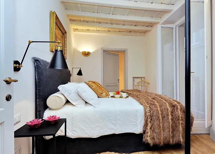 Apartment Luxury Charme Between Pantheon And Spanish Steps