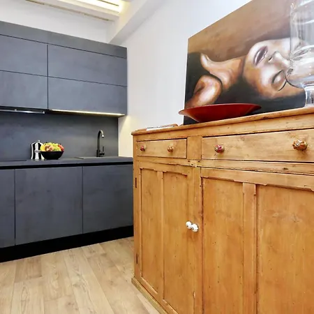 Apartamento Luxury Charme Between Pantheon And Spanish Steps